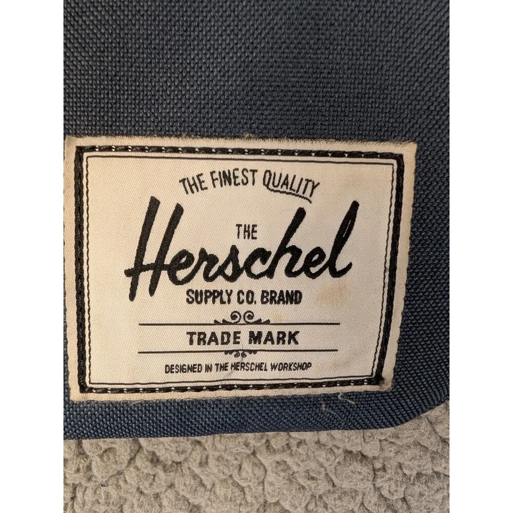 Herschel Padded Laptop Case Mobile Tablet 10